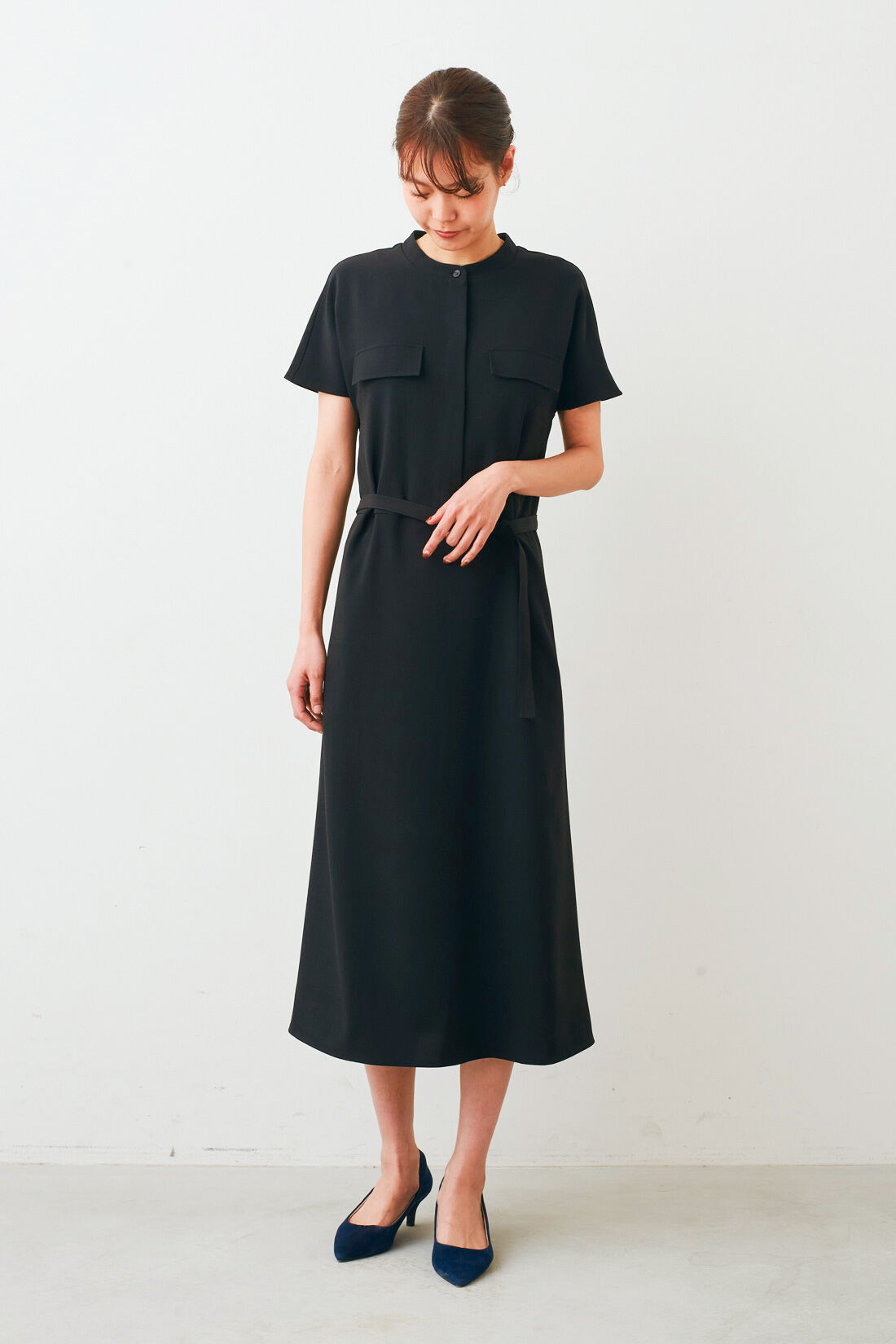 IEDIT | UVカット 上品 ワンピース 〈ブラック〉