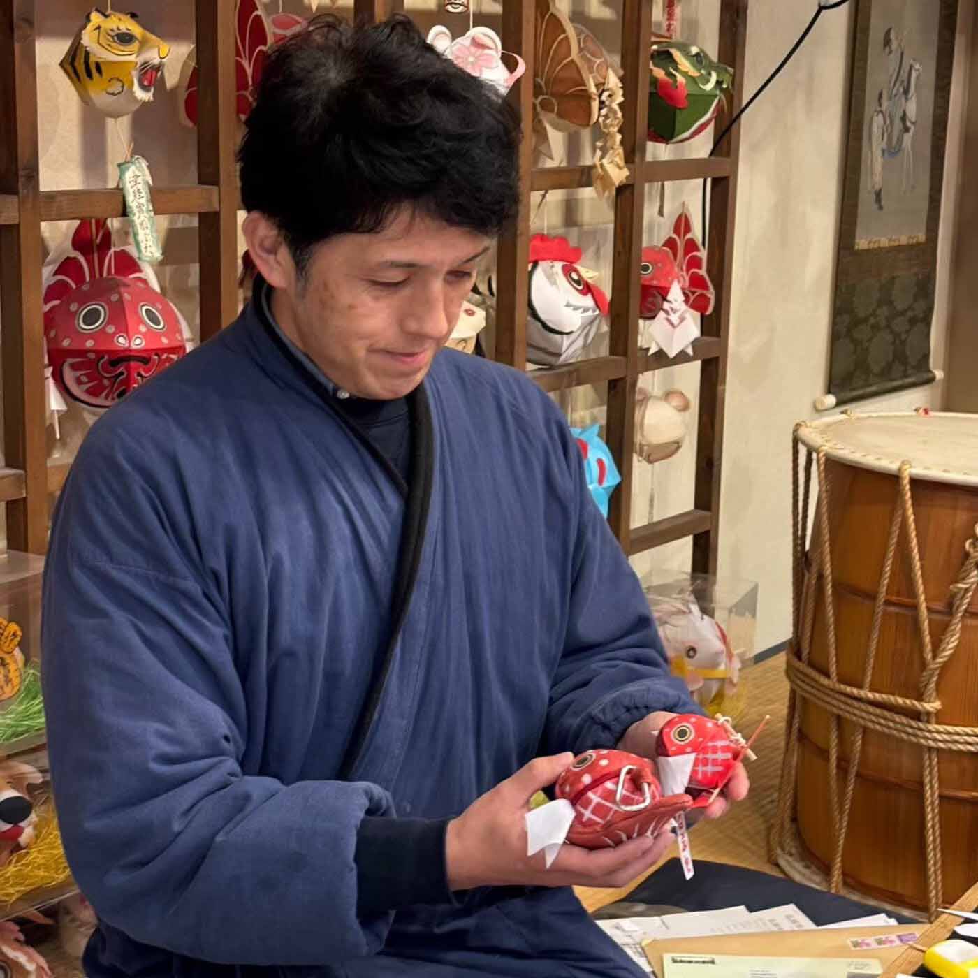 YOU+MORE!|YOU＋MORE!　いつでもお祭り気分　青森の伝統工芸士とつくった 金魚ねぷたポーチ〈ひめりんごサイズ〉|弘前の「津軽藩ねぷた村」の伝統工芸士監修。