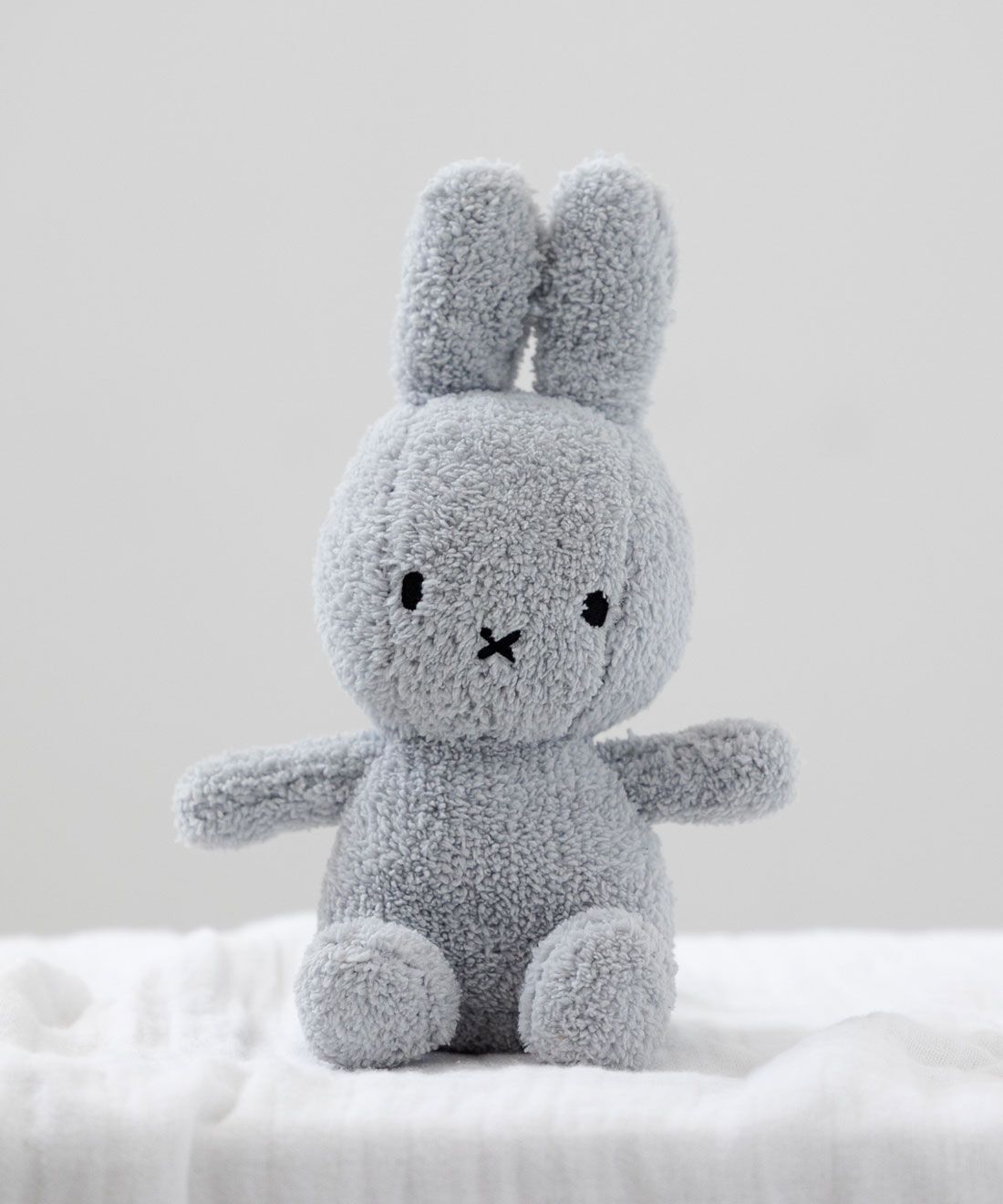 フェリシモギフトショップ | BON TON TOYS Miffy ぬいぐるみ〈ライトグレー〉