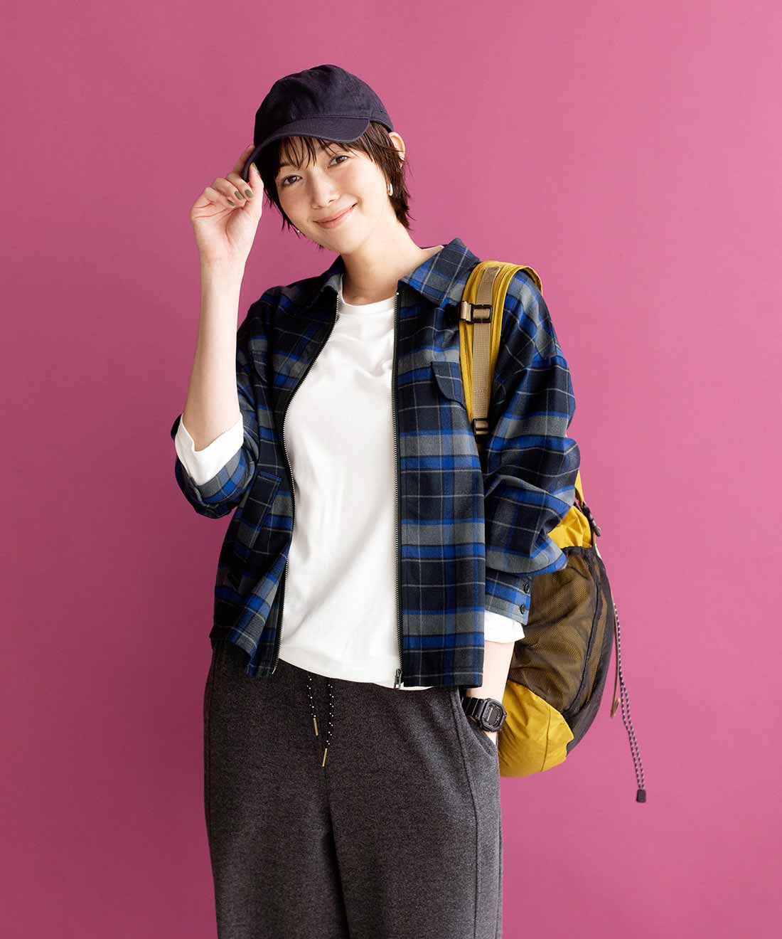 Live in  comfort|リブ イン コンフォート　サッとはおって着映える 大人チェックシャツブルゾン〈ブルー&times;ブラック〉