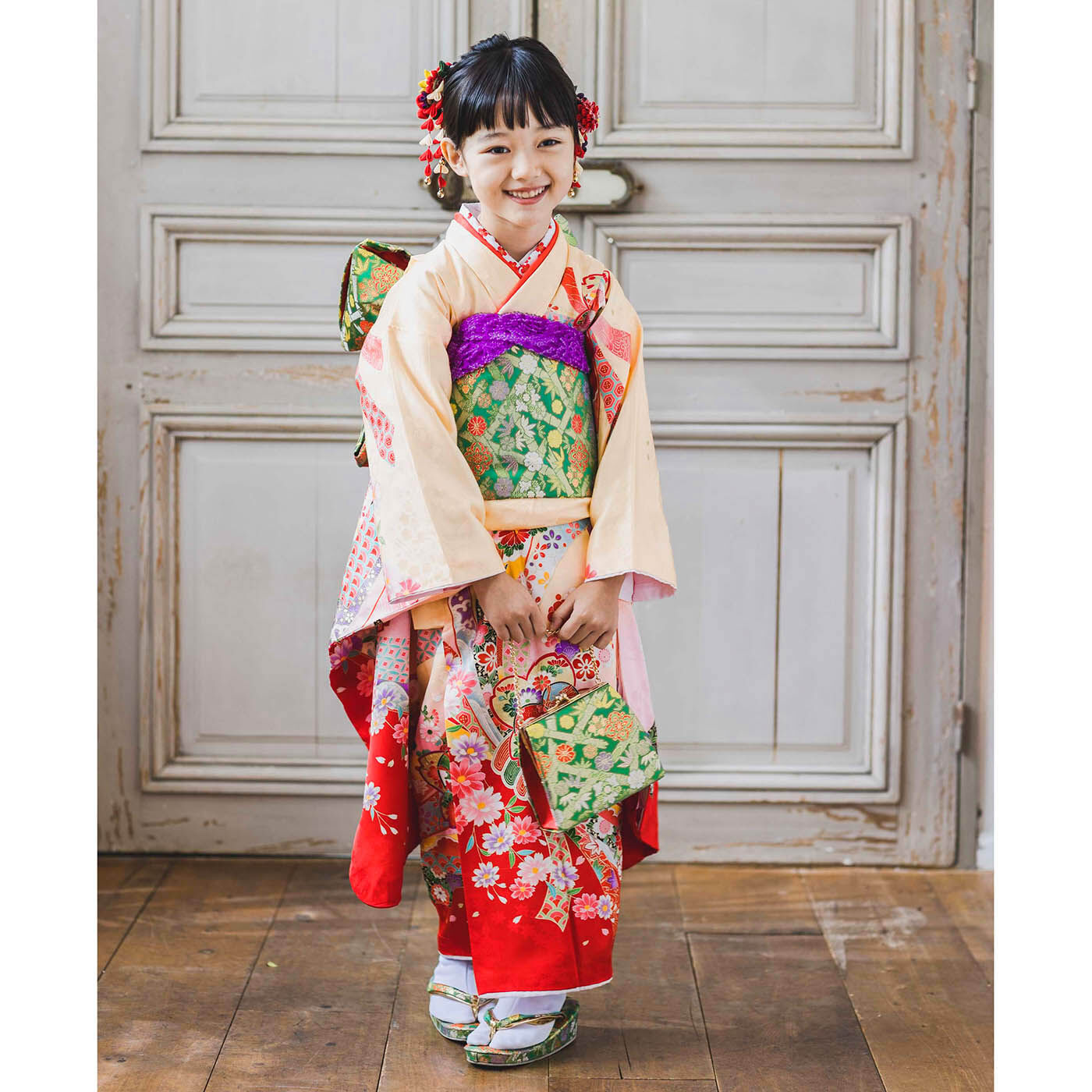 クチュリエ|思い出の1ページを彩る　つまみ細工の髪飾りの会〈紅都〉